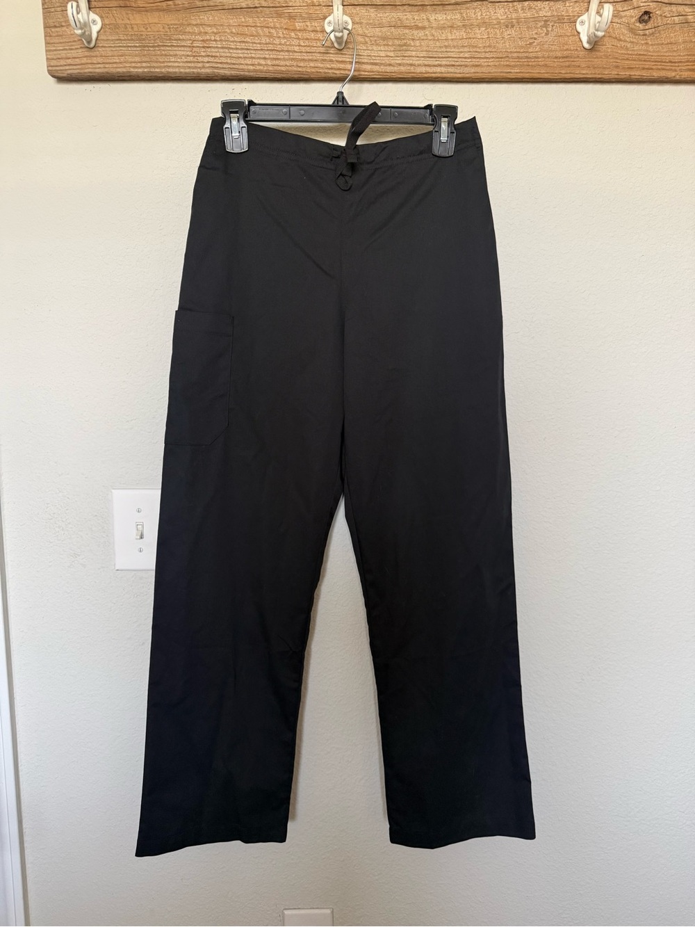Women’s Black Straight-Leg Scrubs